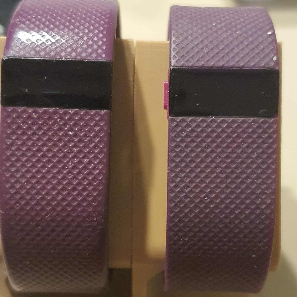 🦋10/$20🦋 Lot of 2 Fitbit Hr Activity Trackers - No Chargers Untested- Purple